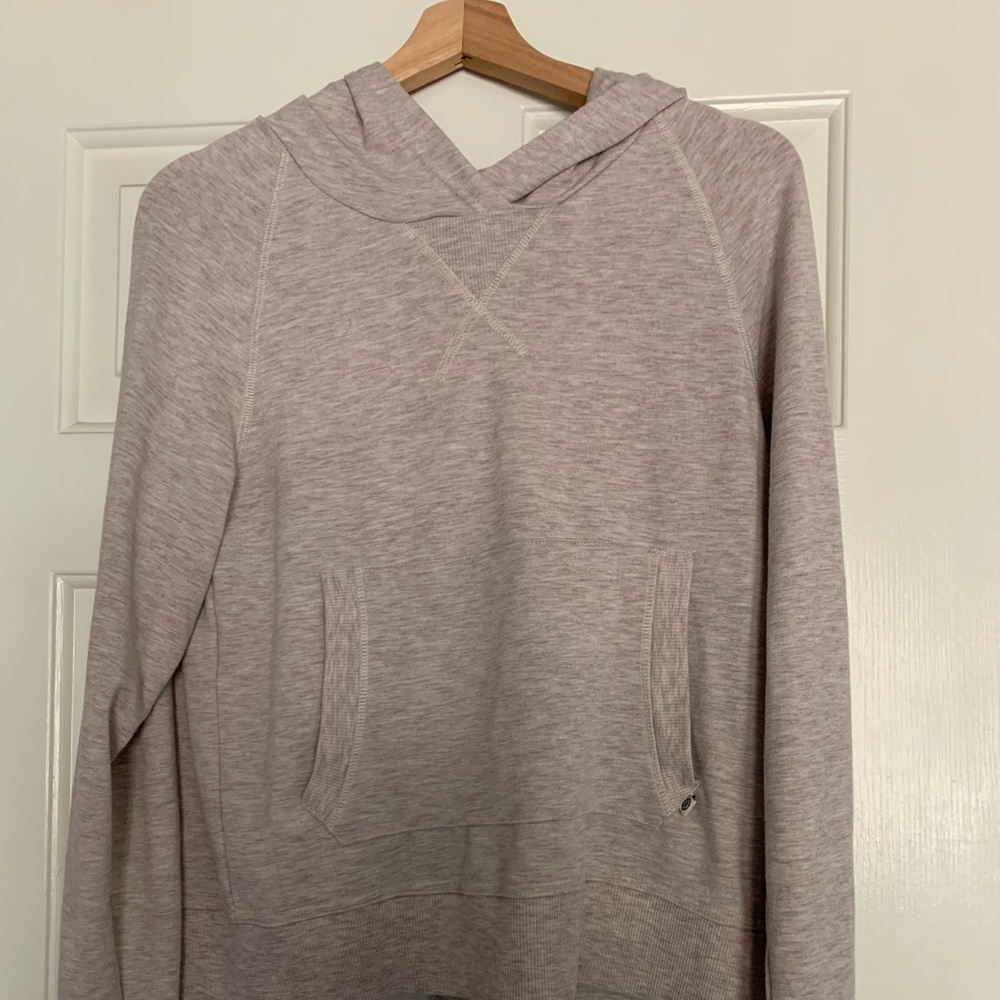 Max Studio tan sweatshirt XS never worn